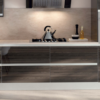 Zurfiz Ultragloss Japanese Pear Kitchen details