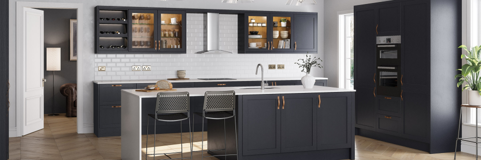 Newmarket Shaker 5 Pcs doors